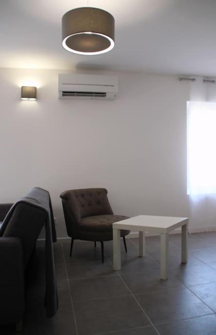 Appart Dans Maison 2 Km De La Plage Villeneuve-Loubet Buitenkant foto